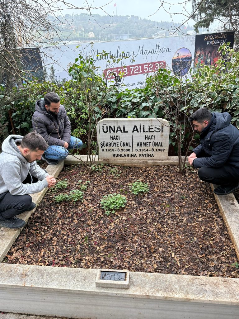 Merhum Hacı Ahmet Ünal hatimler ve dualarla yâd edildi