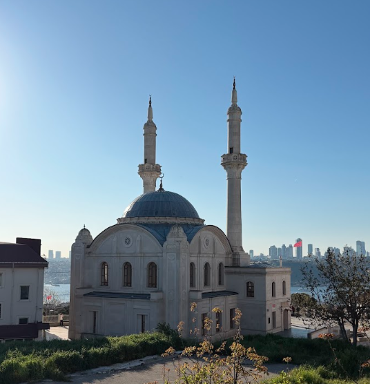 Cennet Camii
